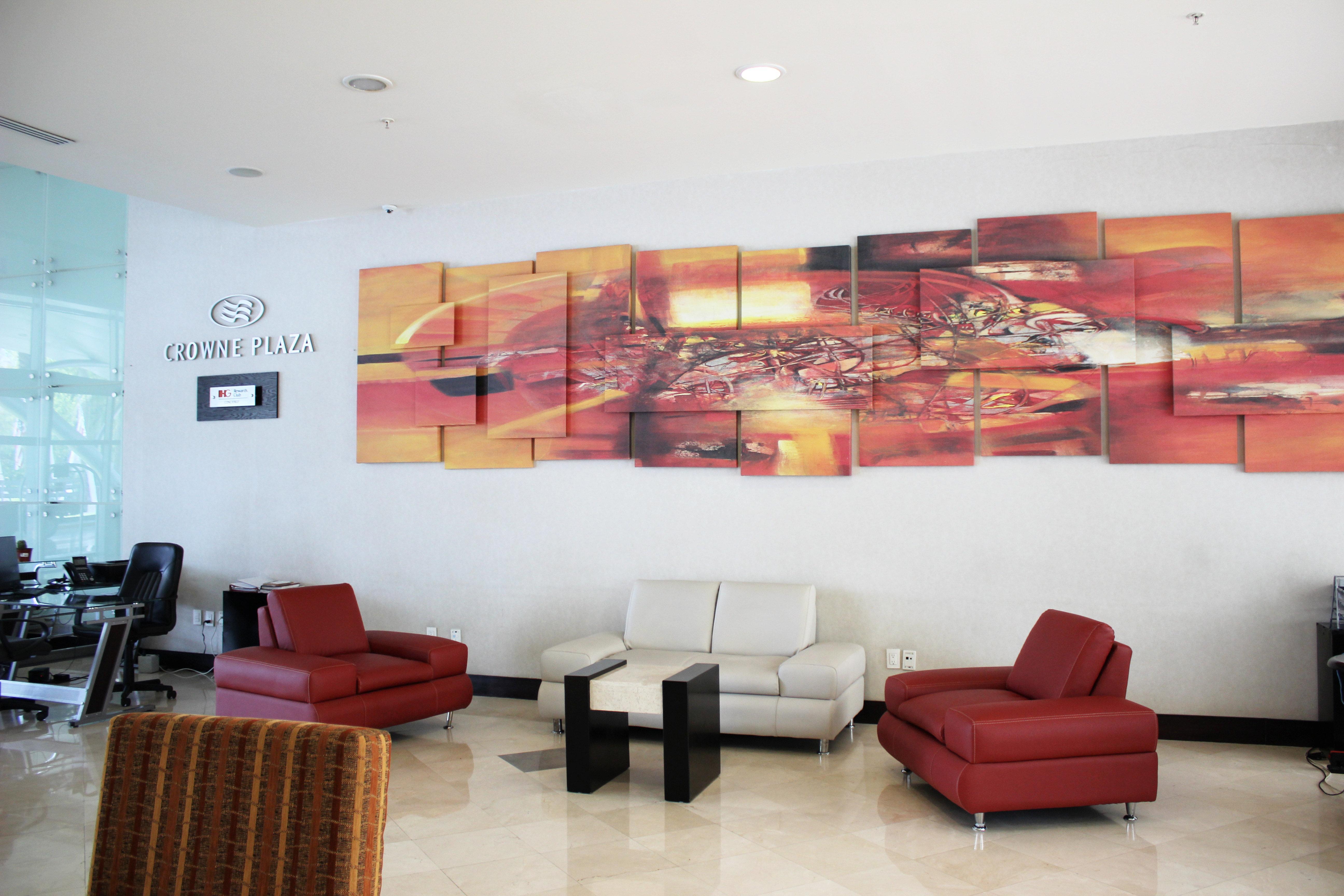 คราวน์ พลาซา เลออง Hotel เลออน ภายนอก รูปภาพ