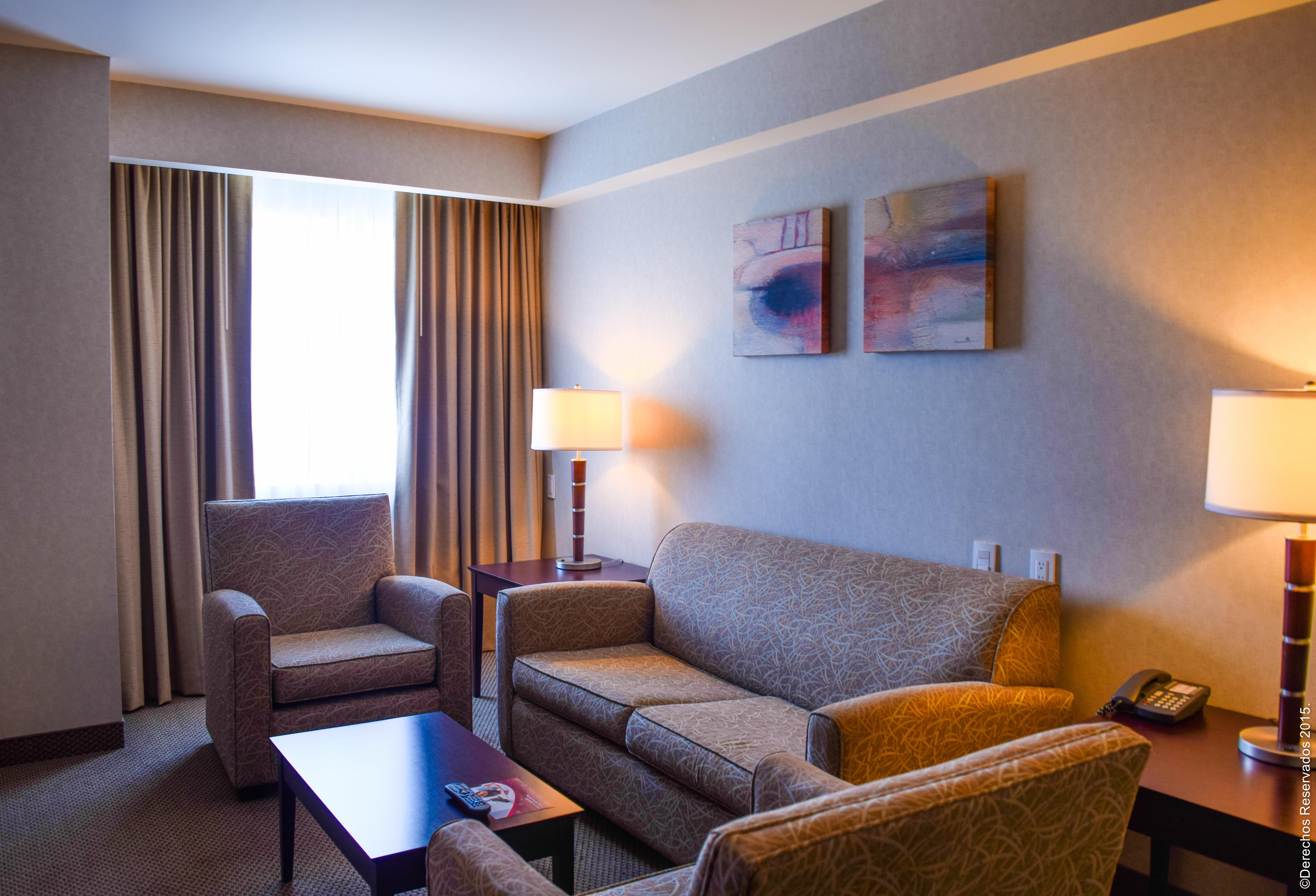 คราวน์ พลาซา เลออง Hotel เลออน ภายนอก รูปภาพ